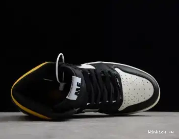 LS VARSITY 1 MAIZE AIR JORDAN NO 0504